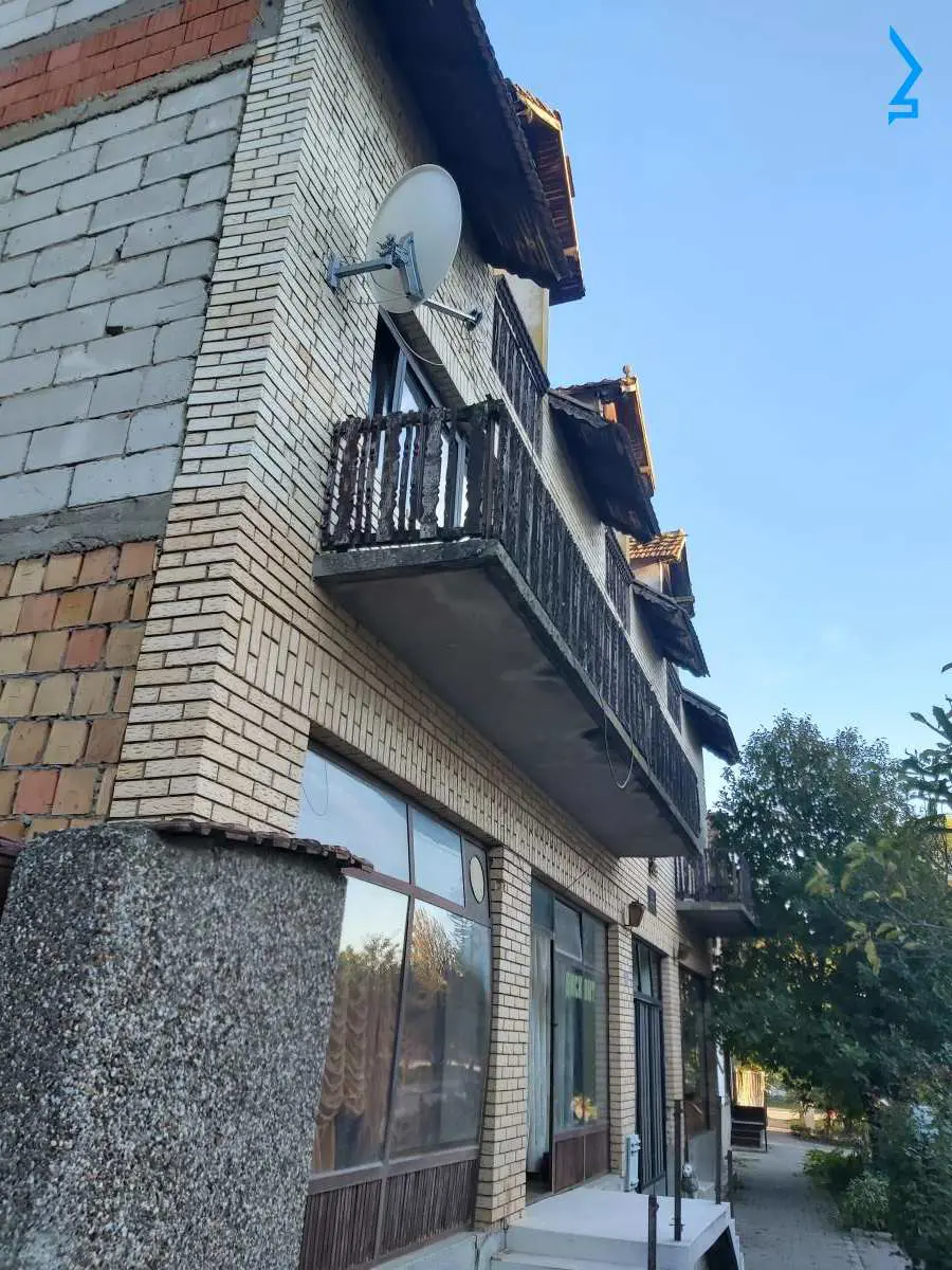 Indjija Indjija  uknjizeni kuće 120000 evra 