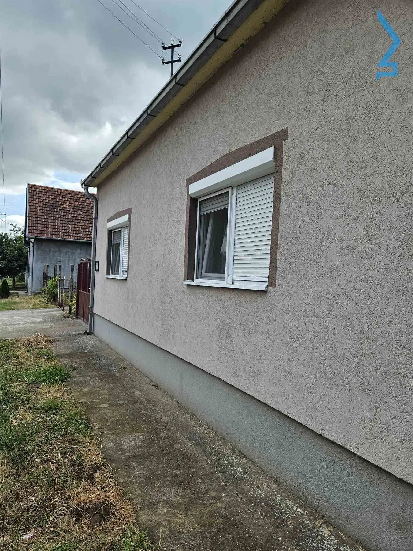 Indjija Indjija  uknjizeni kuće 90000 evra 