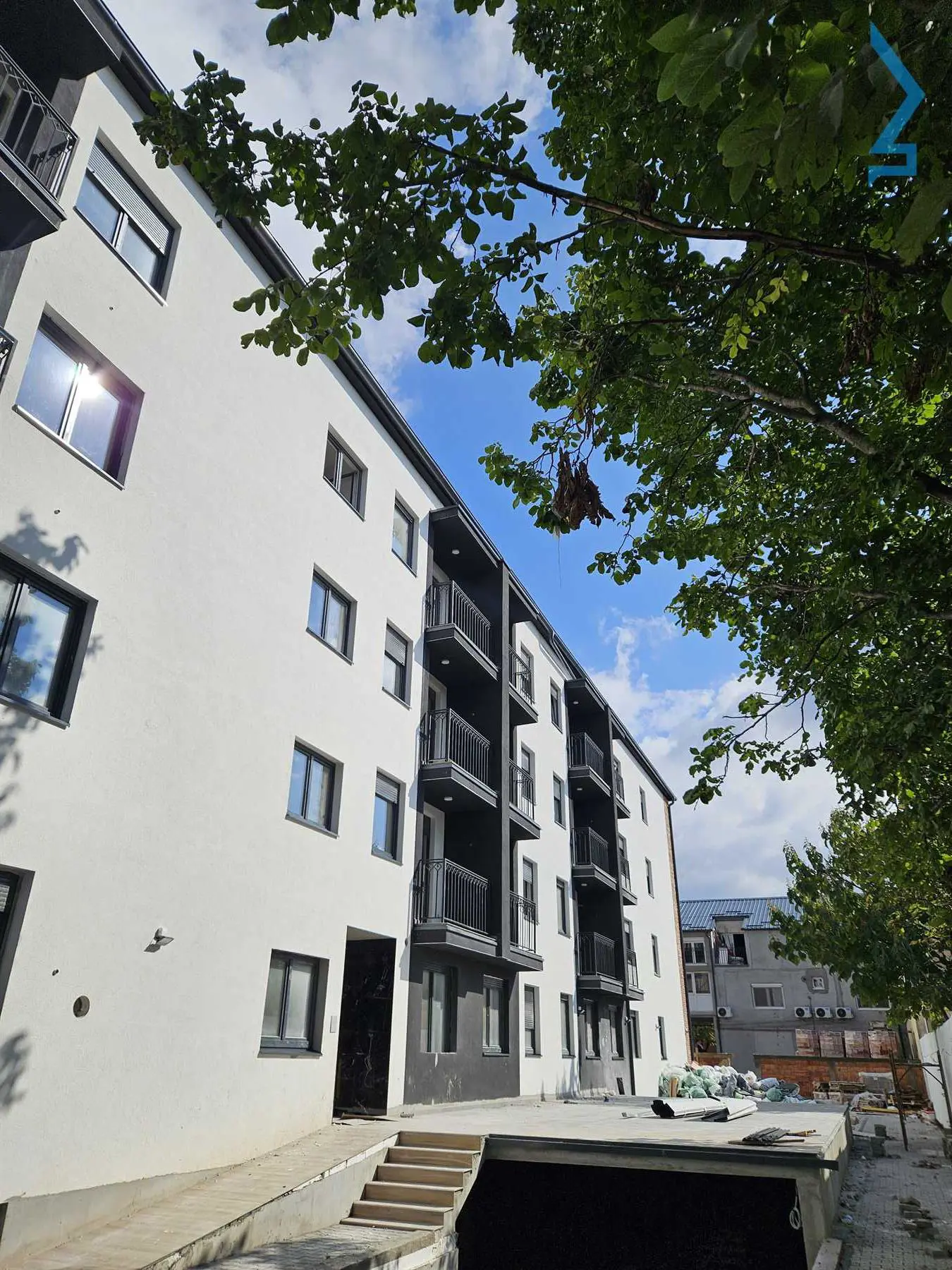 novogradnja stanovi Indjija Indjija 57000 evra