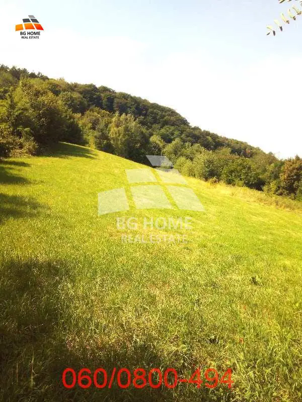 MORAVIČKI OKRUG Gornji Milanovac plac 32000 evra 
