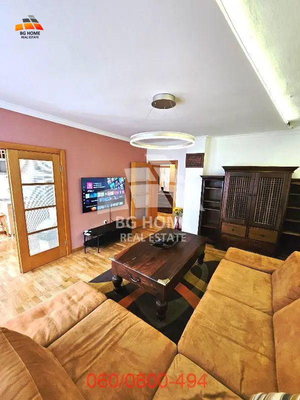 Trosoban stanovi Stari Grad Kalemegdan 1300 evra