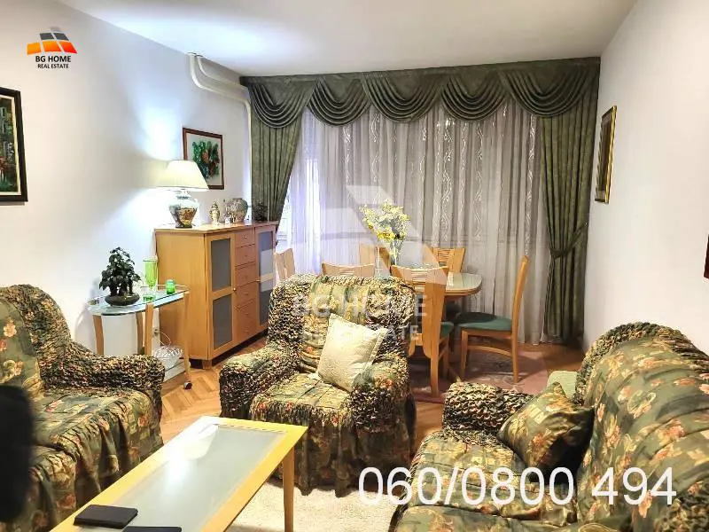 Trosoban stanovi Novi Beograd Hotel Yu i Stari merkator 500 evra 