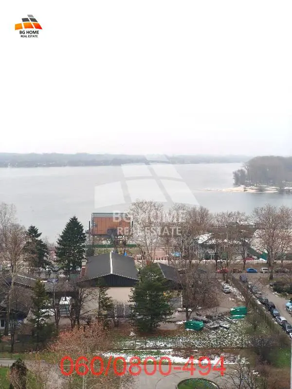 Trosoban stanovi Zemun Zemun centar 820 evra 