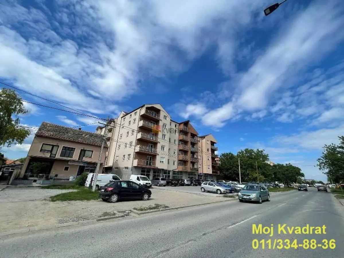 poslovni prostor Centar - 4100 evra 