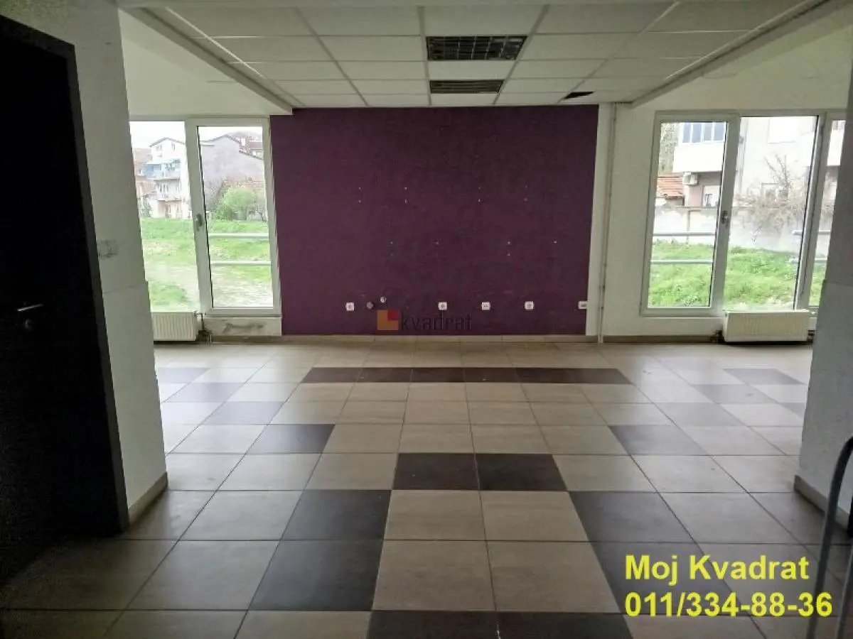 poslovni prostor Jagodina Đure Jakšića  uknjizeni 
