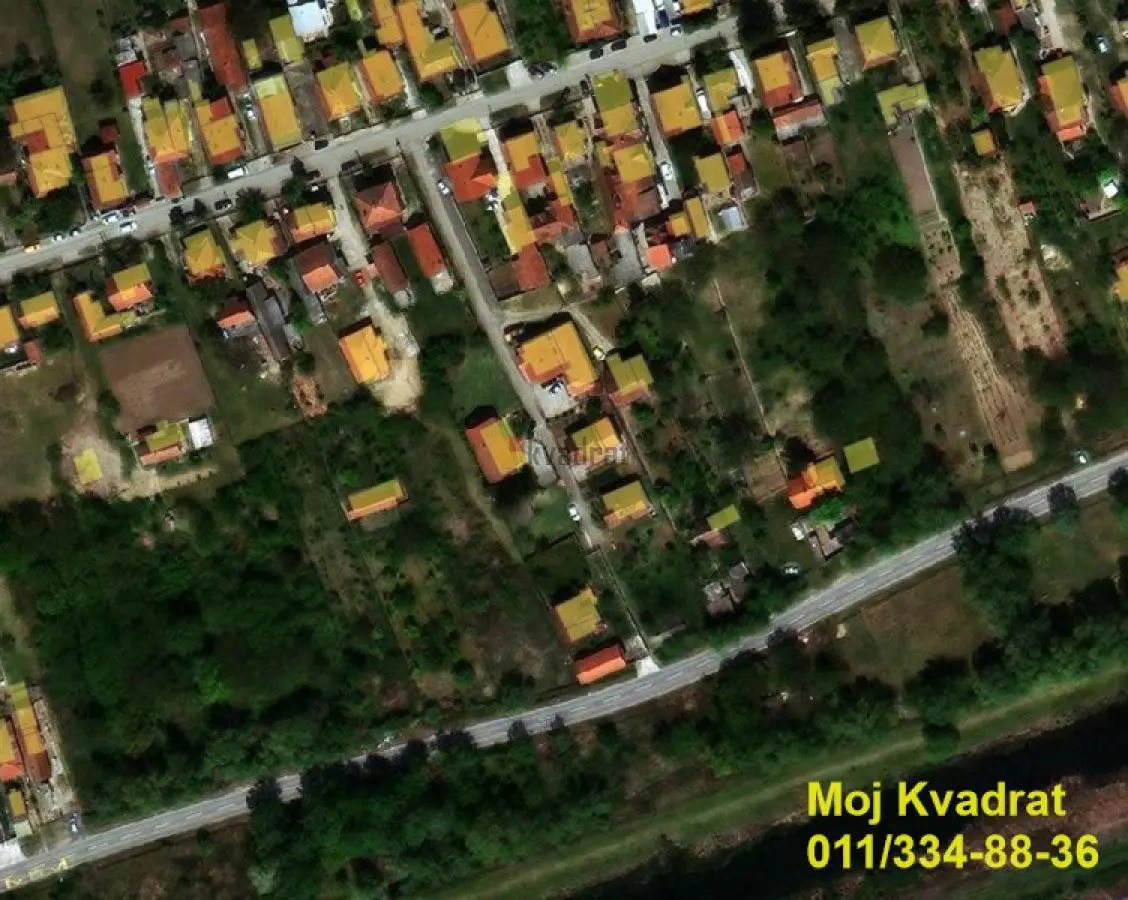  uknjizeni plac Surčin Surčin Centar 179000 evra 