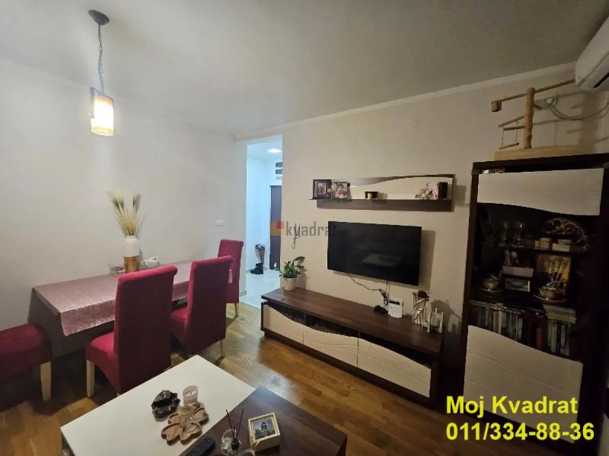  uknjizeni Dvosoban stanovi Zemun Ugrinovci 75000 evra 