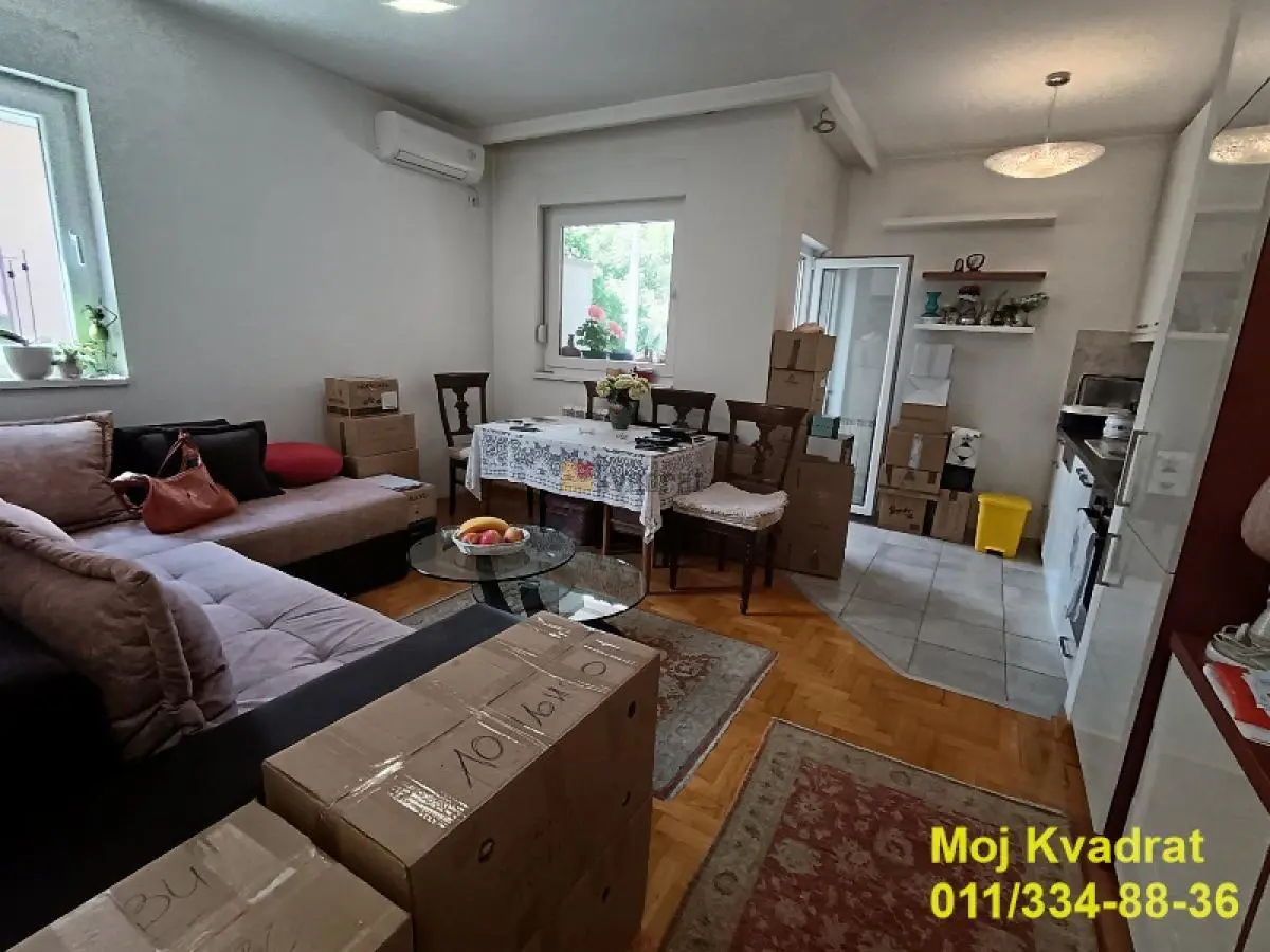 stanovi Beograd Zmajevačka  uknjizeni Jednoiposoban 