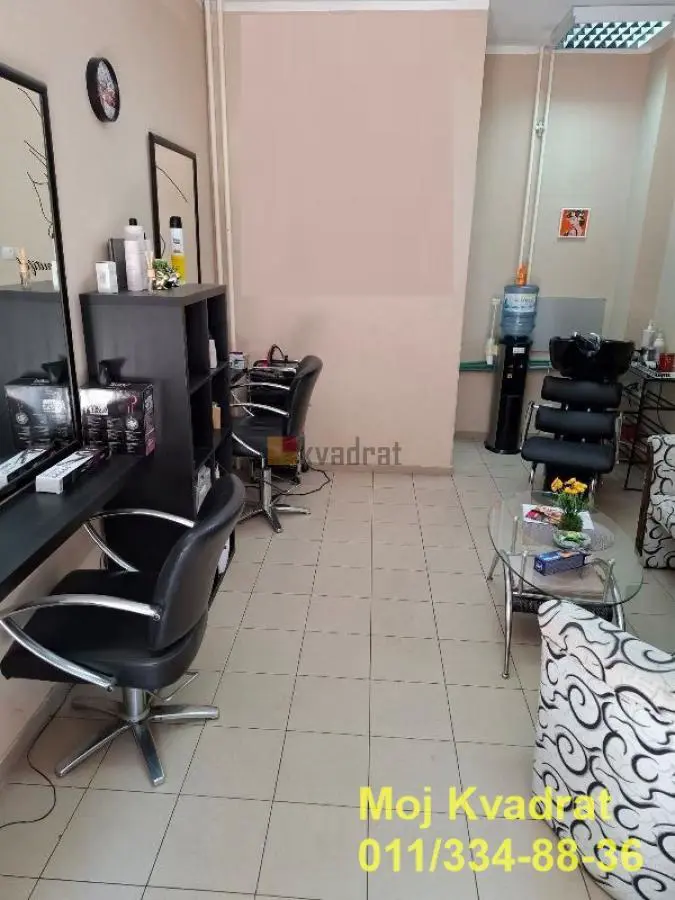  uknjizeni poslovni prostor Voždovac FON 63000 evra 