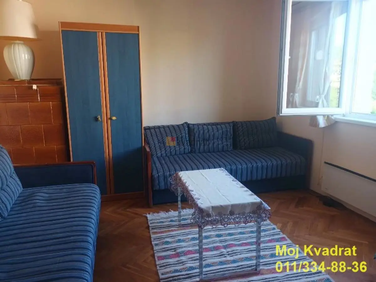 Jednosoban stanovi Zvezdara Gradska bolnica 350 evra 