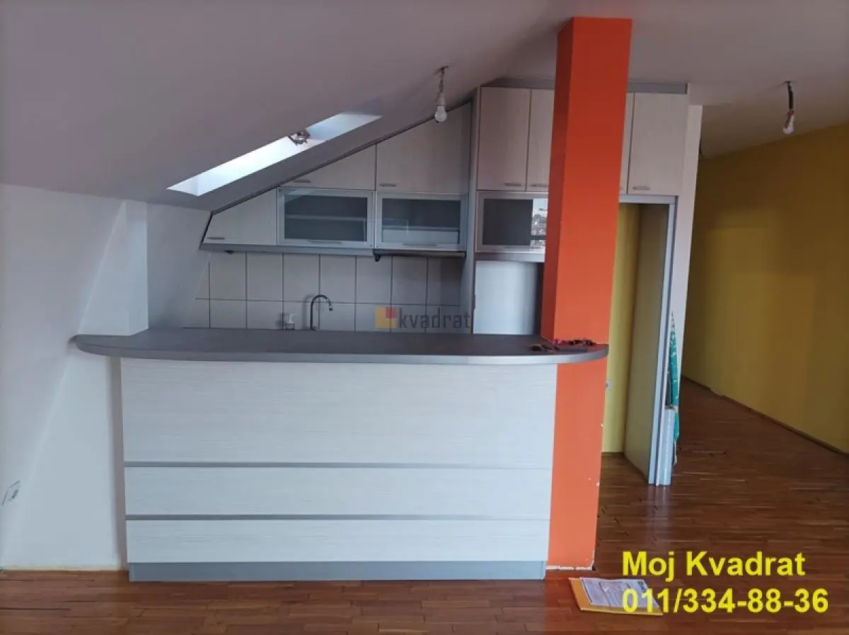  uknjizeni Trosoban stanovi Voždovac Medaković 3 115000 evra 