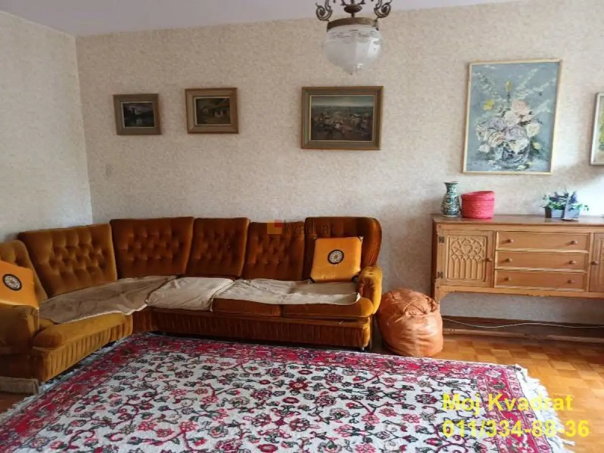 Beograd Novi Beograd Trosoban stanovi 700 evra 