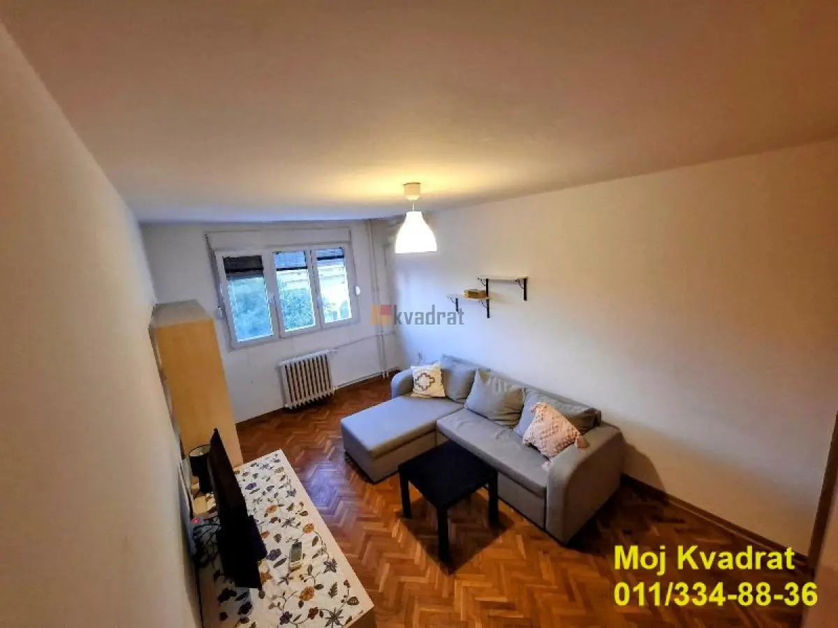 Beograd Stari Grad Dvosoban stanovi 600 evra 