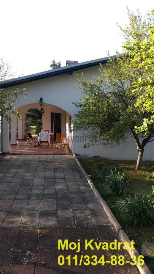  uknjizeni kuće Okolina - 159000 evra 