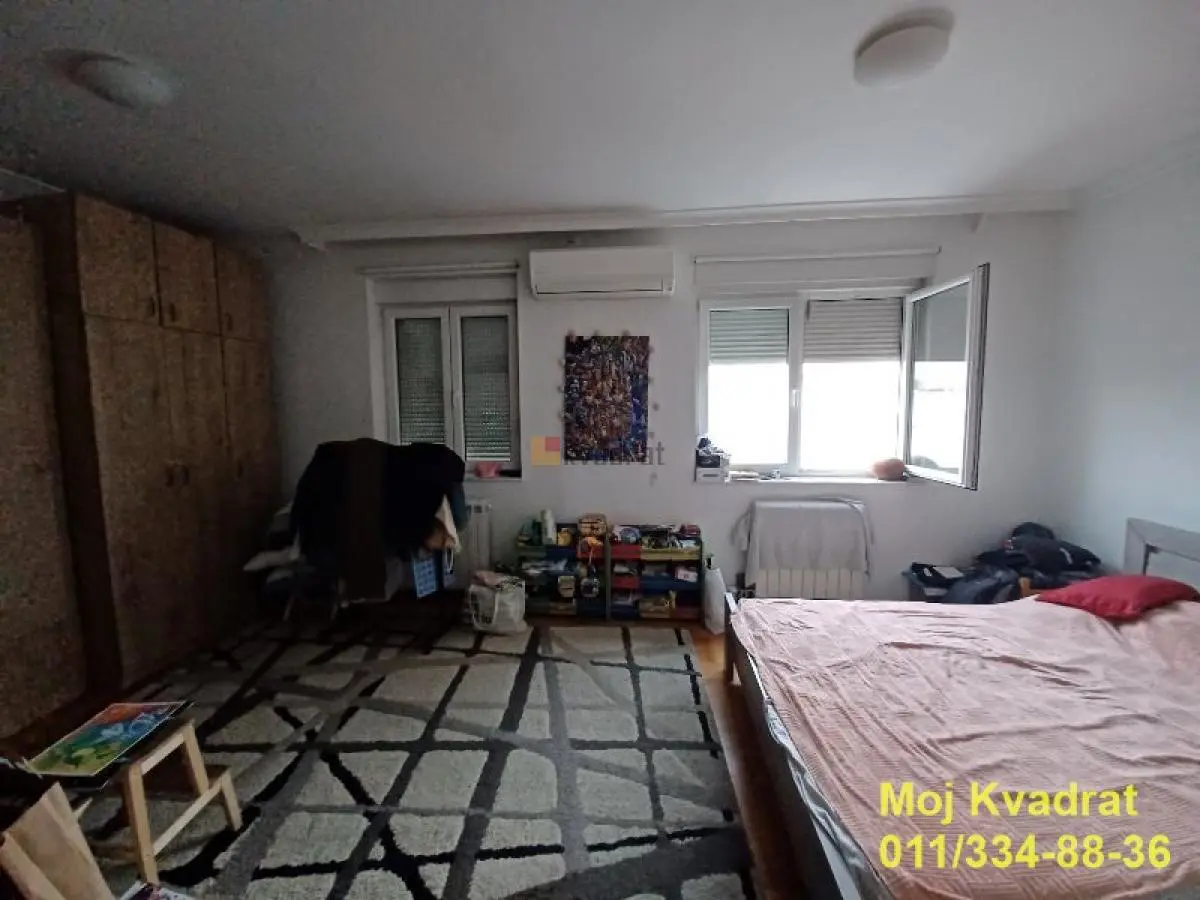 stanovi Beograd Lekino Brdo Maksima Gorkog  uknjizeni Četvoroiposoban 