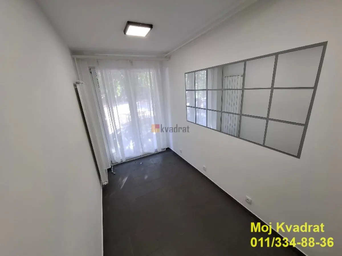 Beograd Novi Beograd  uknjizeni poslovni prostor 71250 evra 