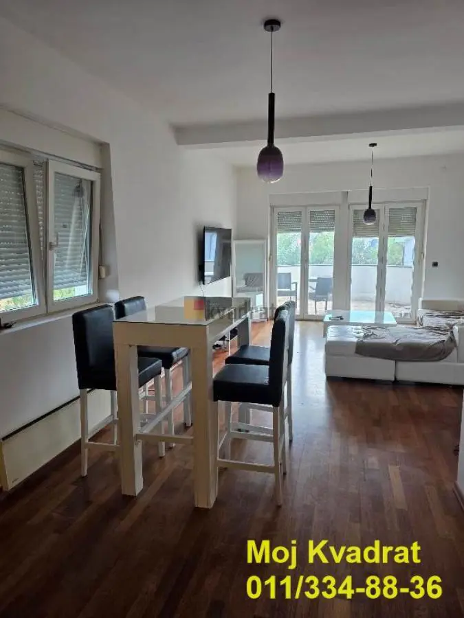 Trosoban stanovi Zvezdara Olimp 800 evra 