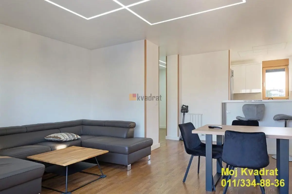  novogradnja Trosoban stanovi Novi Beograd Paviljoni i Institut za majku i dete 315000 evra 