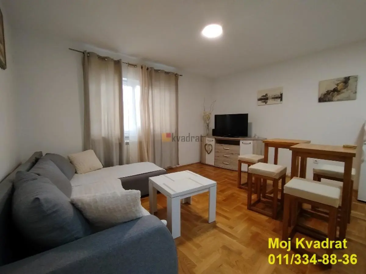 Beograd Zemun Jednoiposoban stanovi 350 evra 