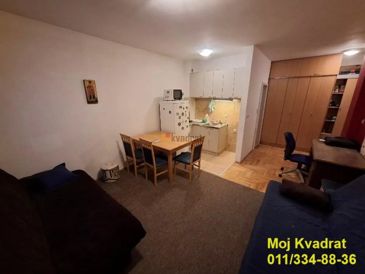  uknjizeni Jednosoban stanovi Zvezdara Bulbuder 117000 evra 