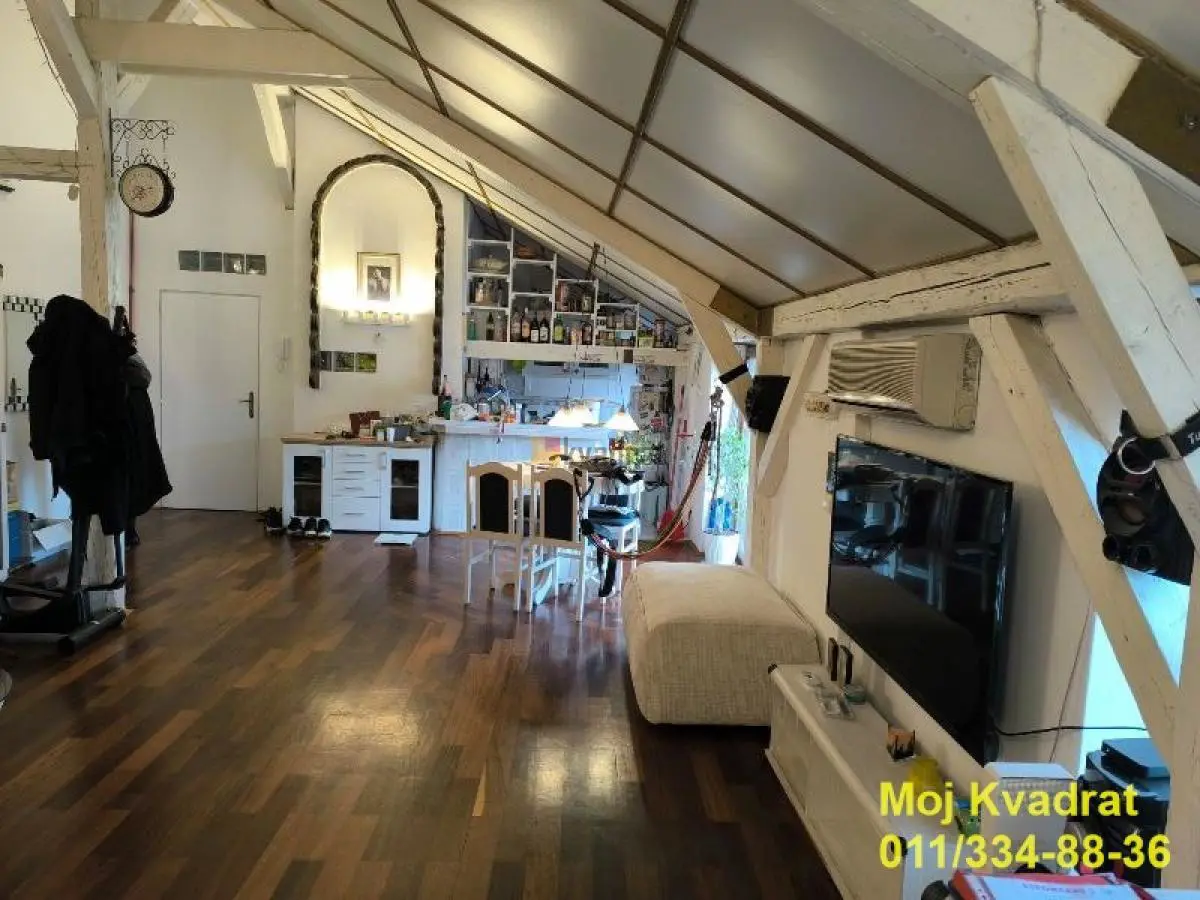 Beograd Stari Grad  uknjizeni Trosoban stanovi 460000 evra 