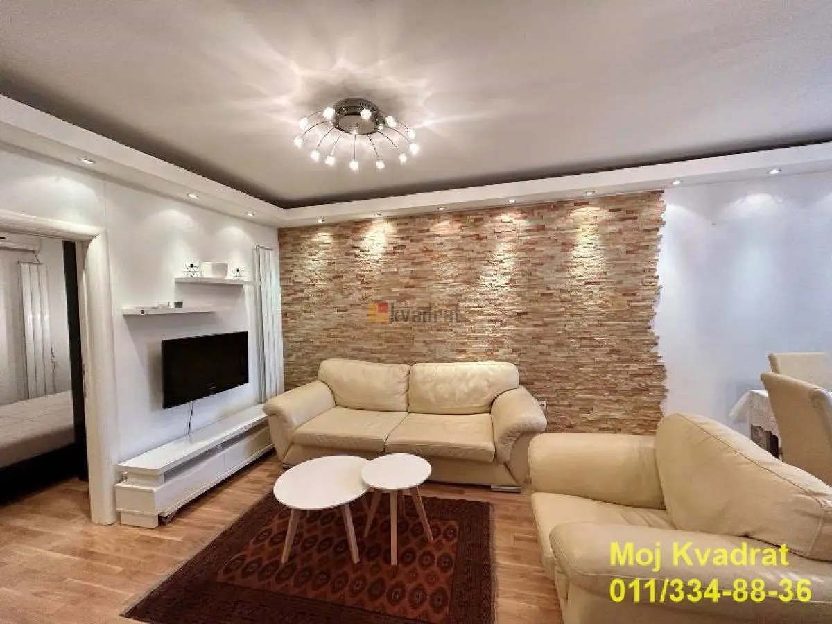 Dvosoban stanovi Voždovac Pašino i Lekino brdo 580 evra 