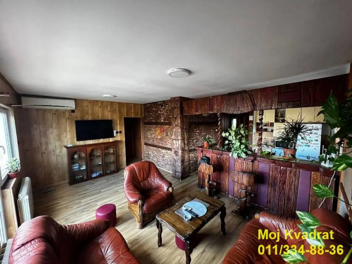  uknjizeni Četvorosoban stanovi Palilula Borča 136000 evra 