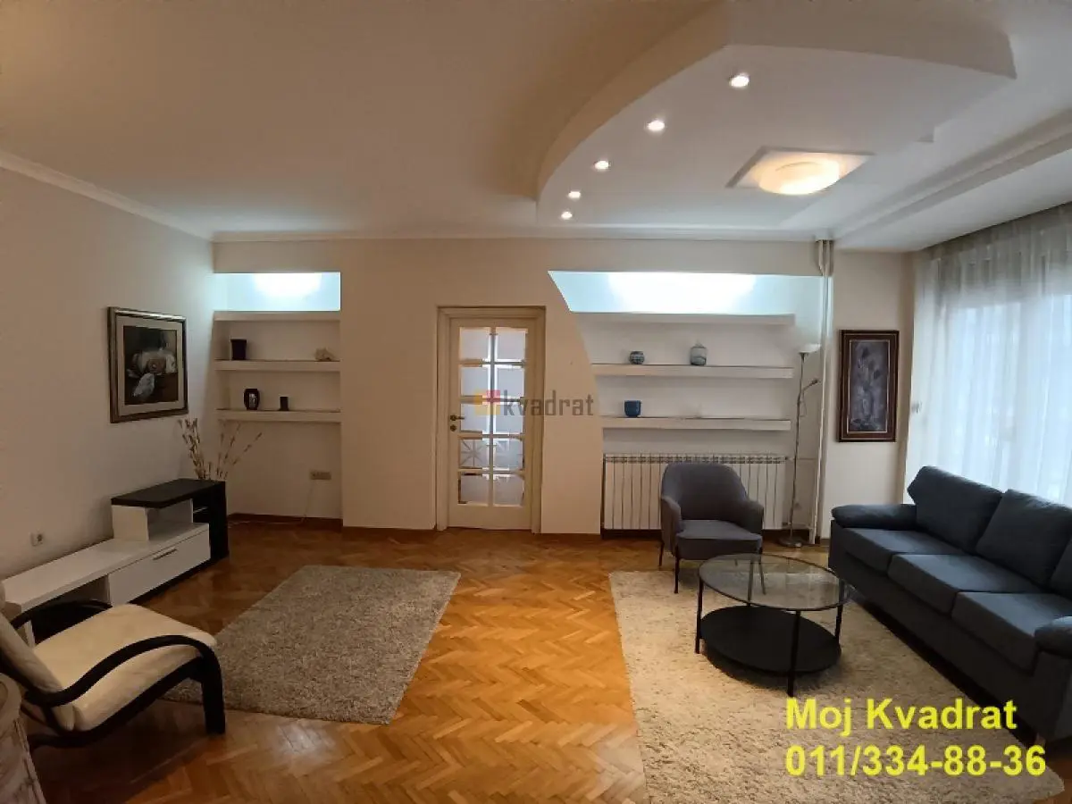 Dvoiposoban stanovi Čukarica Banovo brdo 800 evra 