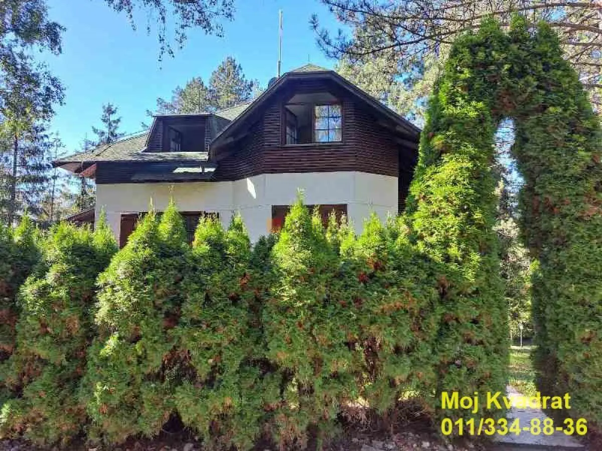 Zlatibor Sevojno  uknjizeni kuće 500000 evra 