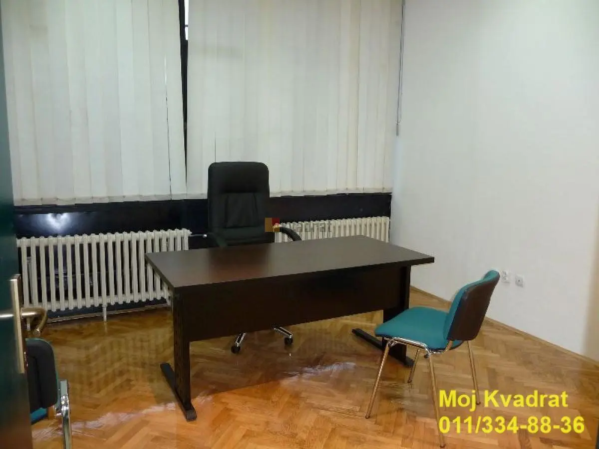  uknjizeni poslovni prostor Novi Beograd Arena (blok 24 i 25) 398000 evra 