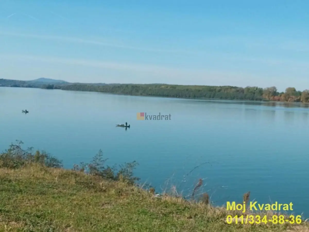 Smederevo Okolina  uknjizeni plac 78000 evra 