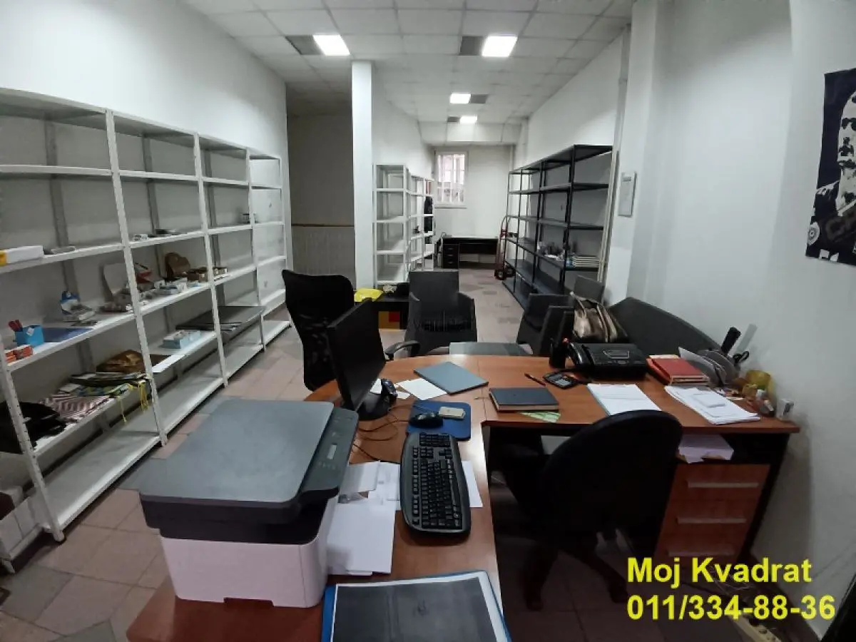  uknjizeni poslovni prostor Stari Grad Stari Grad lokacija 185000 evra 