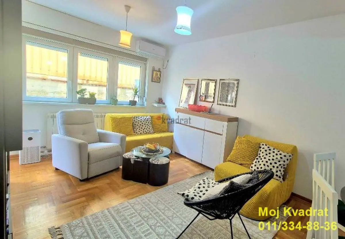 Beograd Zvezdara  uknjizeni Dvoiposoban stanovi 185000 evra 