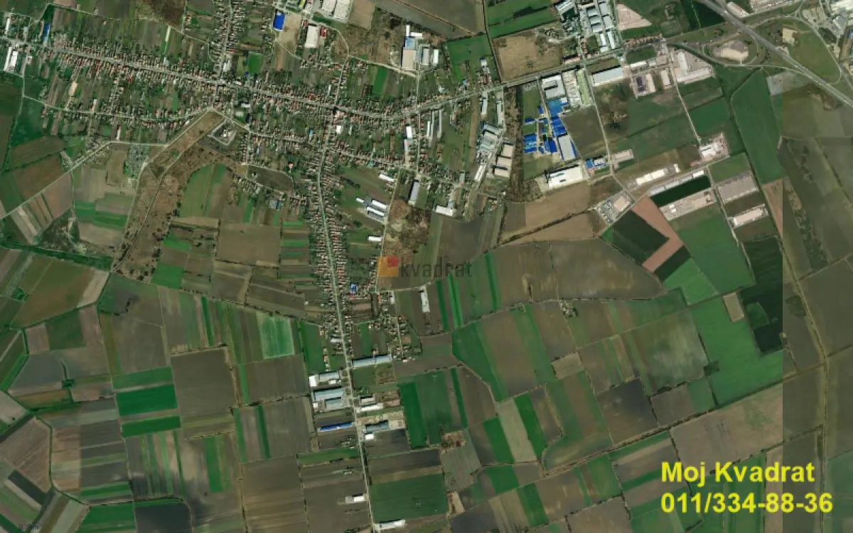 Pećinci Zemun  uknjizeni plac 525200 evra 