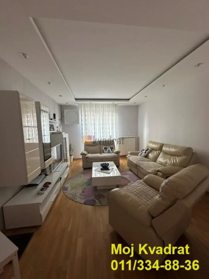  uknjizeni Četvorosoban stanovi Rakovica Vidikovac 290000 evra 