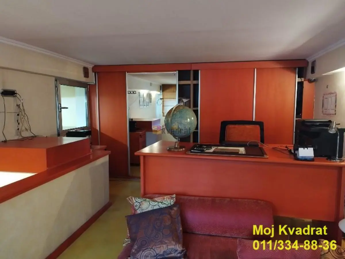 poslovni prostor Stari Grad Stari Grad lokacija 3800 evra 