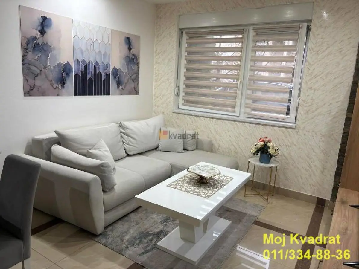 Beograd Zvezdara  uknjizeni Jednoiposoban stanovi 120000 evra 