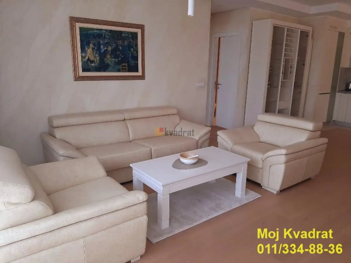 Beograd Savski venac  novogradnja Četvorosoban stanovi 3200 evra 