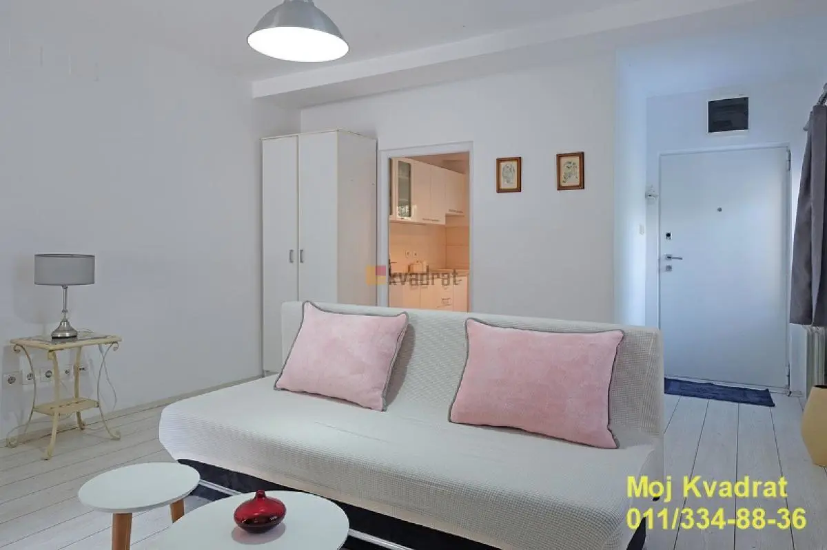 Beograd Voždovac  uknjizeni kuće 299000 evra 