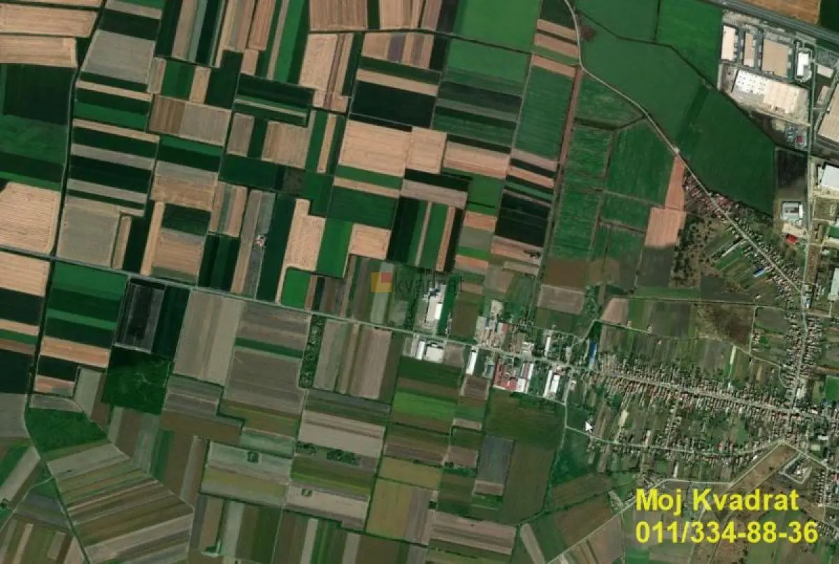 Pećinci Zemun  uknjizeni plac 142460 evra 