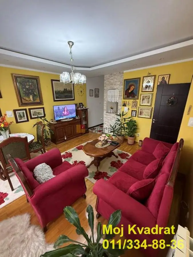  uknjizeni Jednoiposoban stanovi Voždovac - 150000 evra 