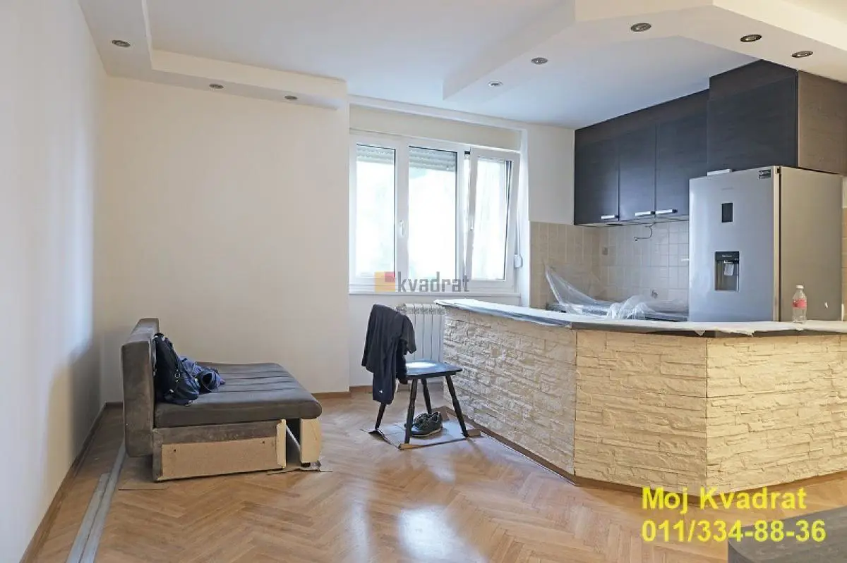 Beograd Zvezdara  uknjizeni Dvoiposoban stanovi 228000 evra 