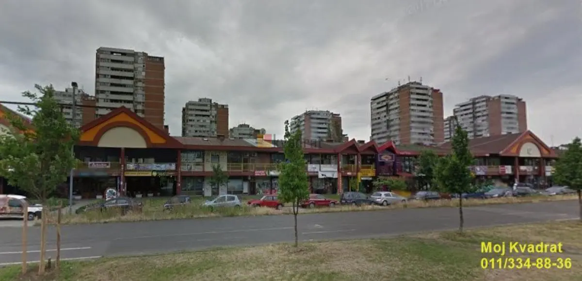  uknjizeni poslovni prostor Novi Beograd Savski blokovi (44 45 70 70a) 50000 evra 