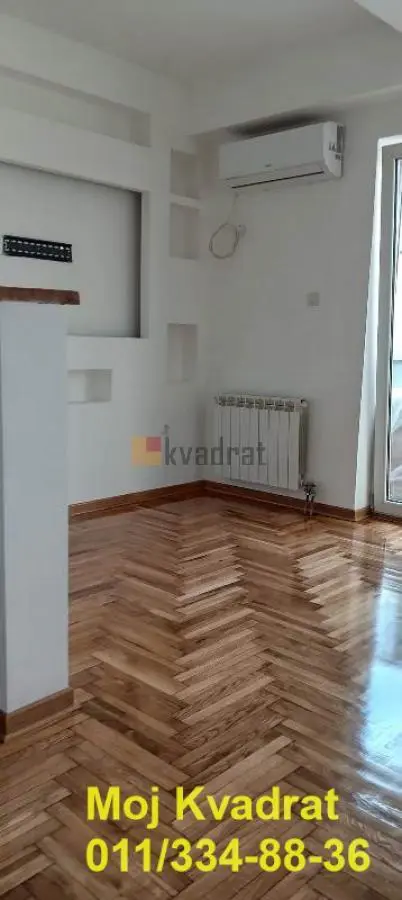 uknjizeni Jednoiposoban stanovi Zvezdara Mirijevo I II III IV 96000 evra 
