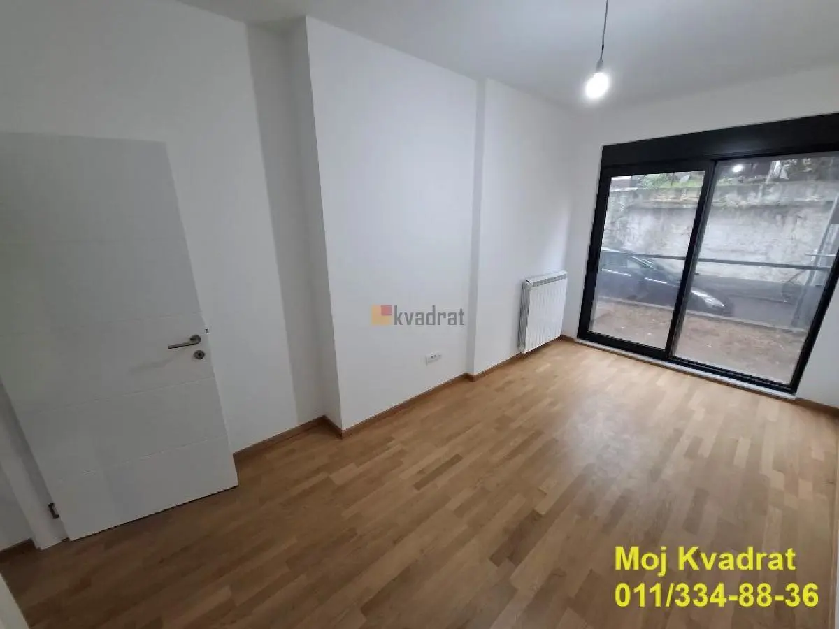 stanovi Beograd Banovo Brdo Karpoševa  novogradnja Dvoiposoban 