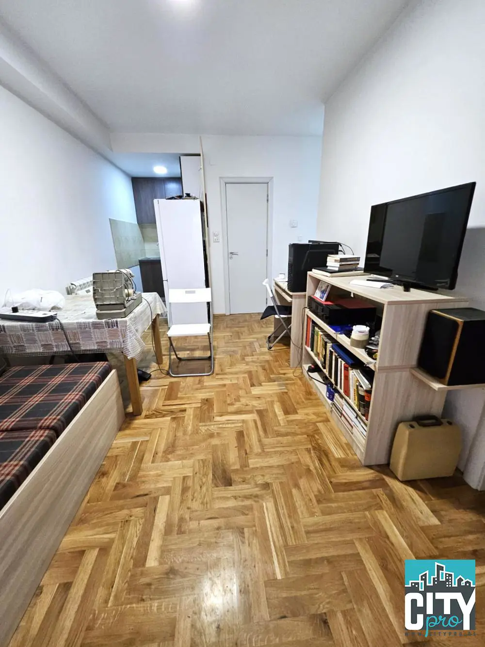 Jednoiposoban stanovi Zvezdara Cvetkova pijaca 89000 evra 