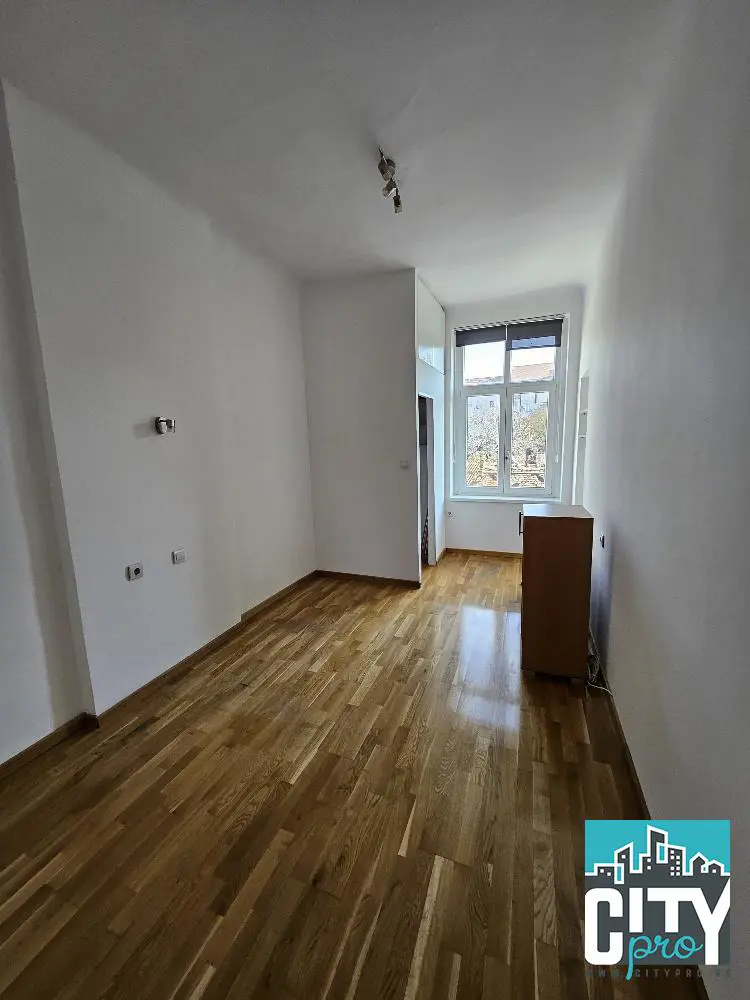 Beograd Stari Grad poslovni prostor 350 evra 