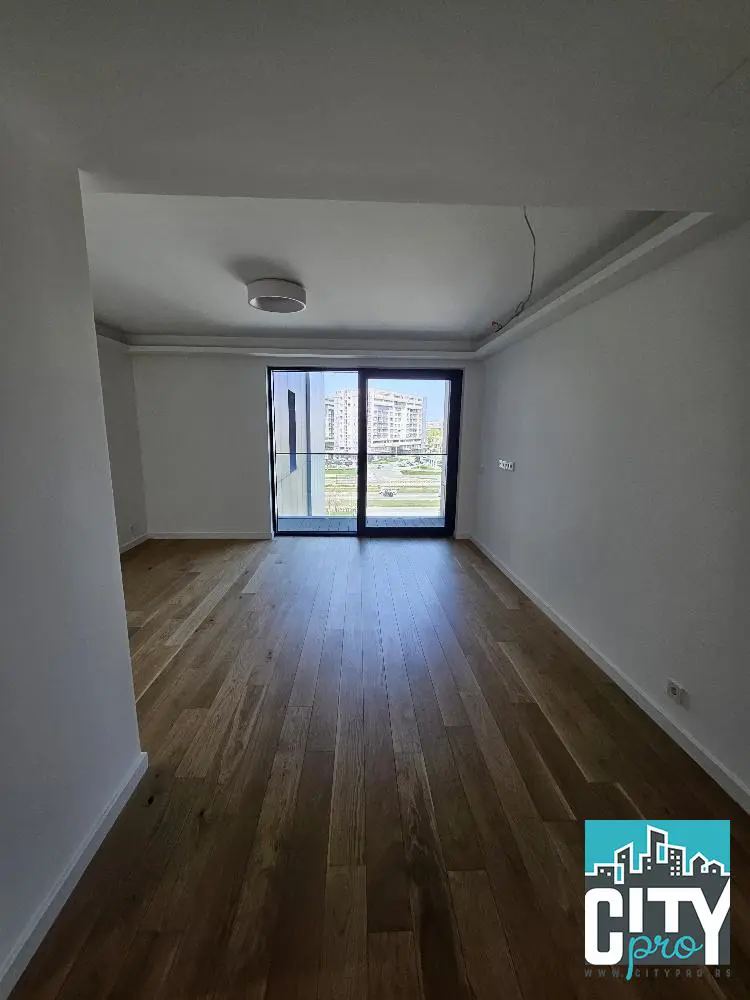 Trosoban stanovi Novi Beograd Blok 58 1300 evra 