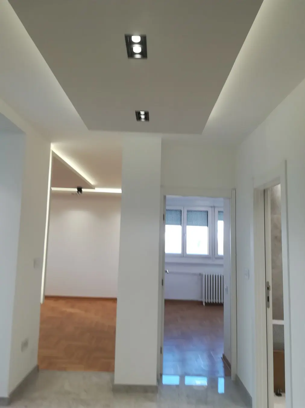  uknjizeni Trosoban stanovi Novi Beograd Genex (blok 37 i 38) 230000 evra 