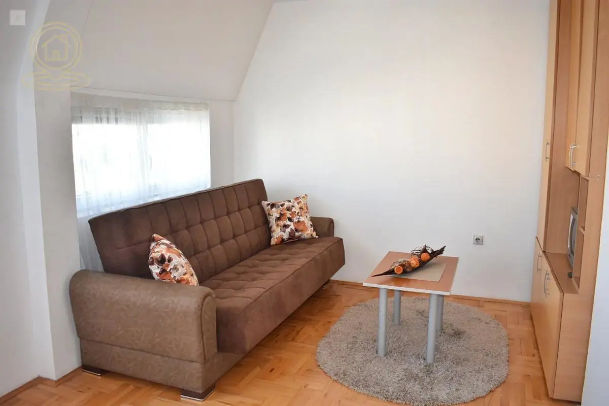 Niš Bulevar zona I Jednosoban stanovi 260 evra 